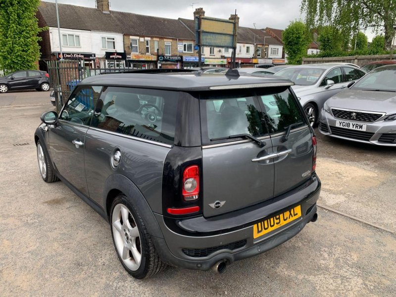MINI CLUBMAN