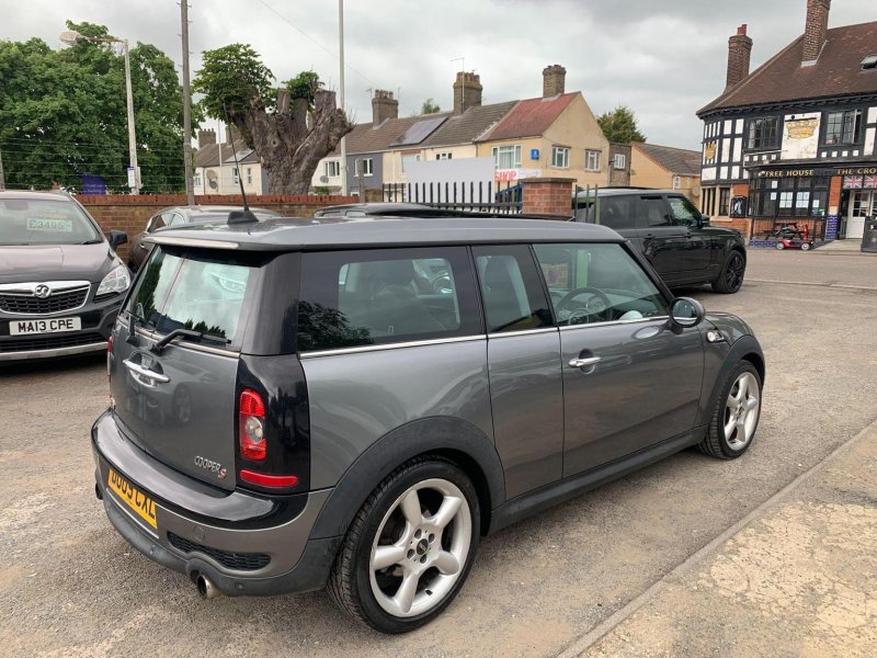 MINI CLUBMAN