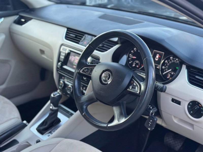 SKODA OCTAVIA