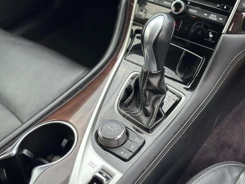 INFINITI Q50