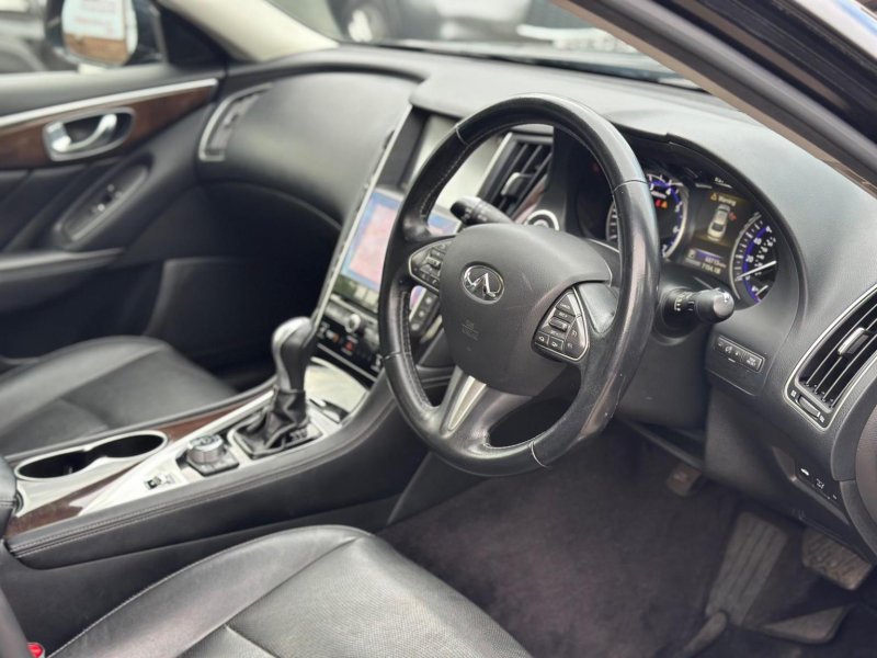 INFINITI Q50