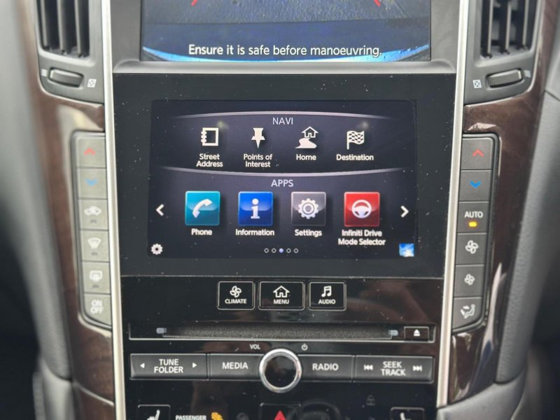 INFINITI Q50