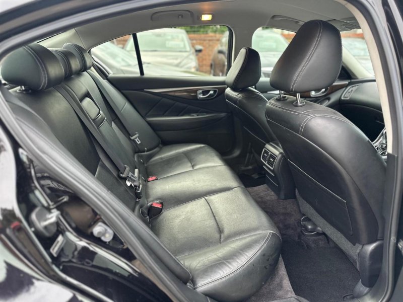 INFINITI Q50