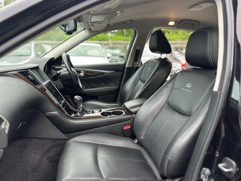 INFINITI Q50