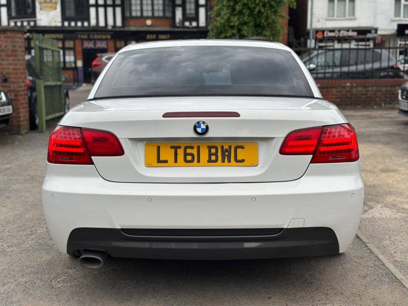 BMW 3 SERIES