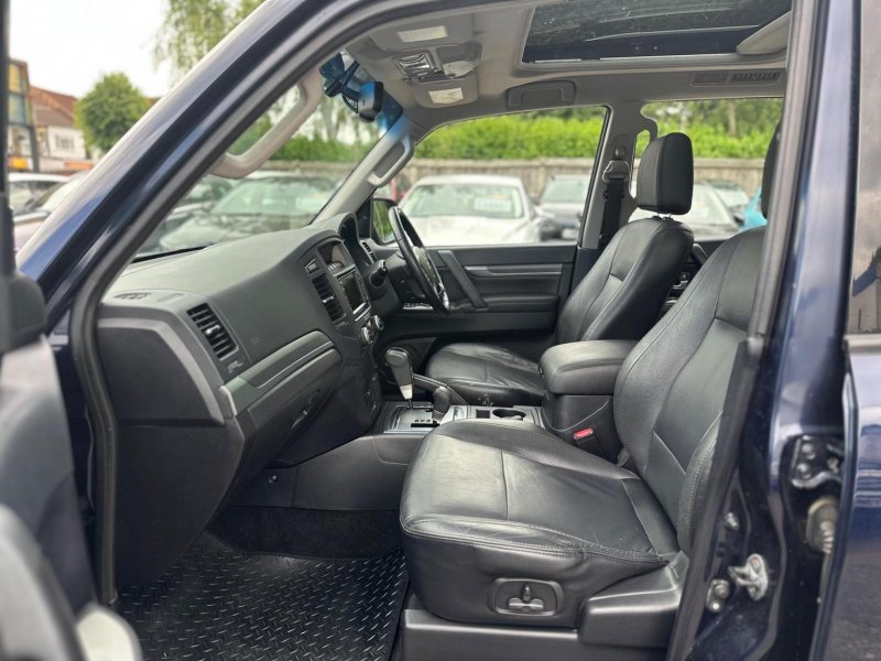 MITSUBISHI SHOGUN