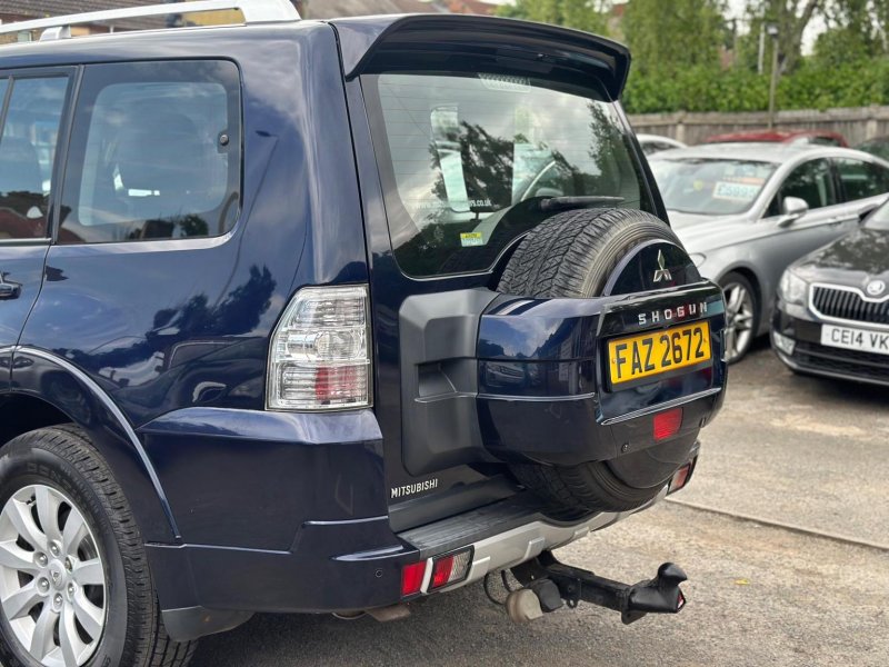 MITSUBISHI SHOGUN