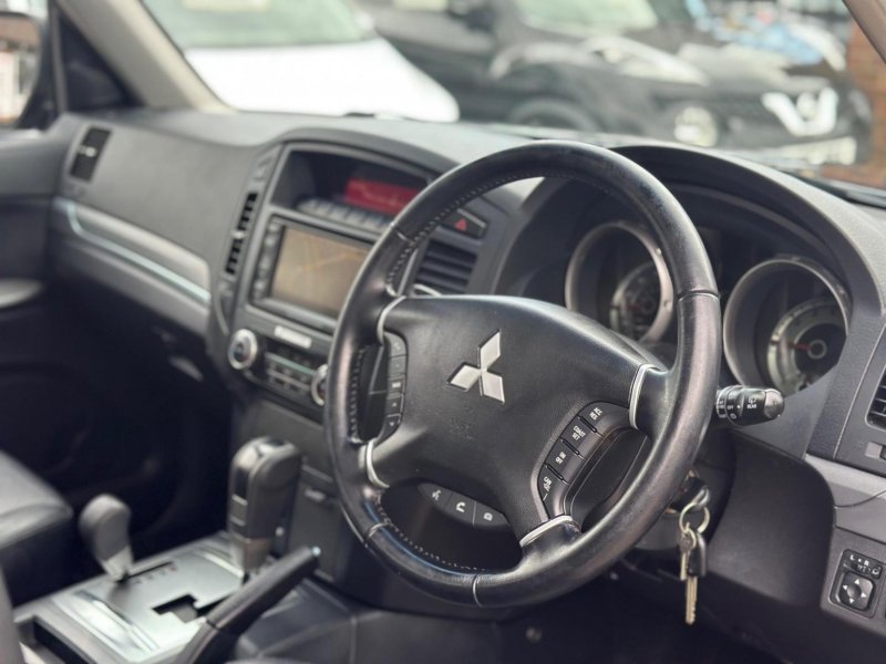 MITSUBISHI SHOGUN