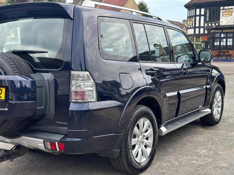 MITSUBISHI SHOGUN