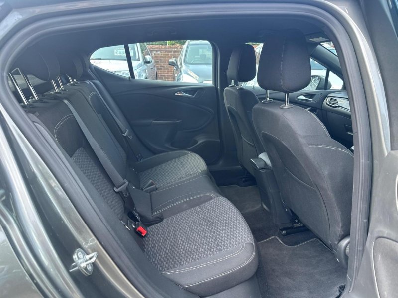 VAUXHALL ASTRA