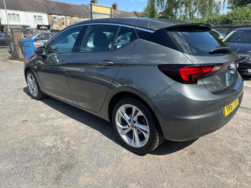 VAUXHALL ASTRA