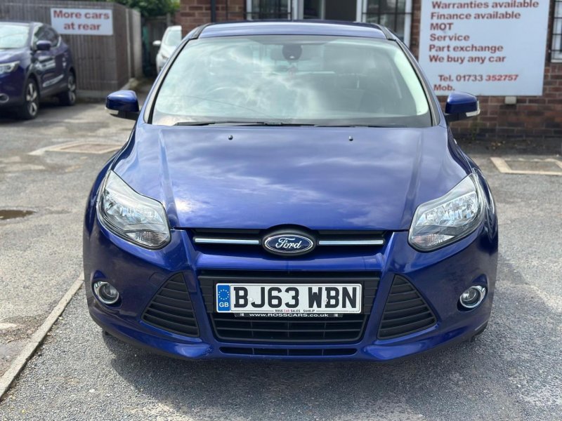 View FORD FOCUS 1.6 TDCi ECOnetic Zetec Navigator Euro 5 (s/s) 5dr